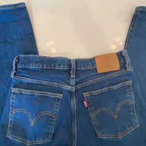 Levis - Premium, Wedgie, 4-button fly, Straight leg, jean - Size 27 & Inseam 27